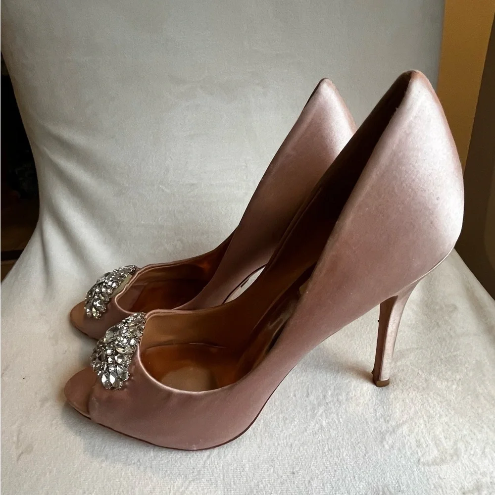 Jewel Badgley Mischka Blush Satin Heels‎ with Crystal Detail